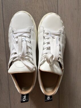 Chloé Scalloped White Lauren Smooth Calfskin Leather Lace-Up Sneakers